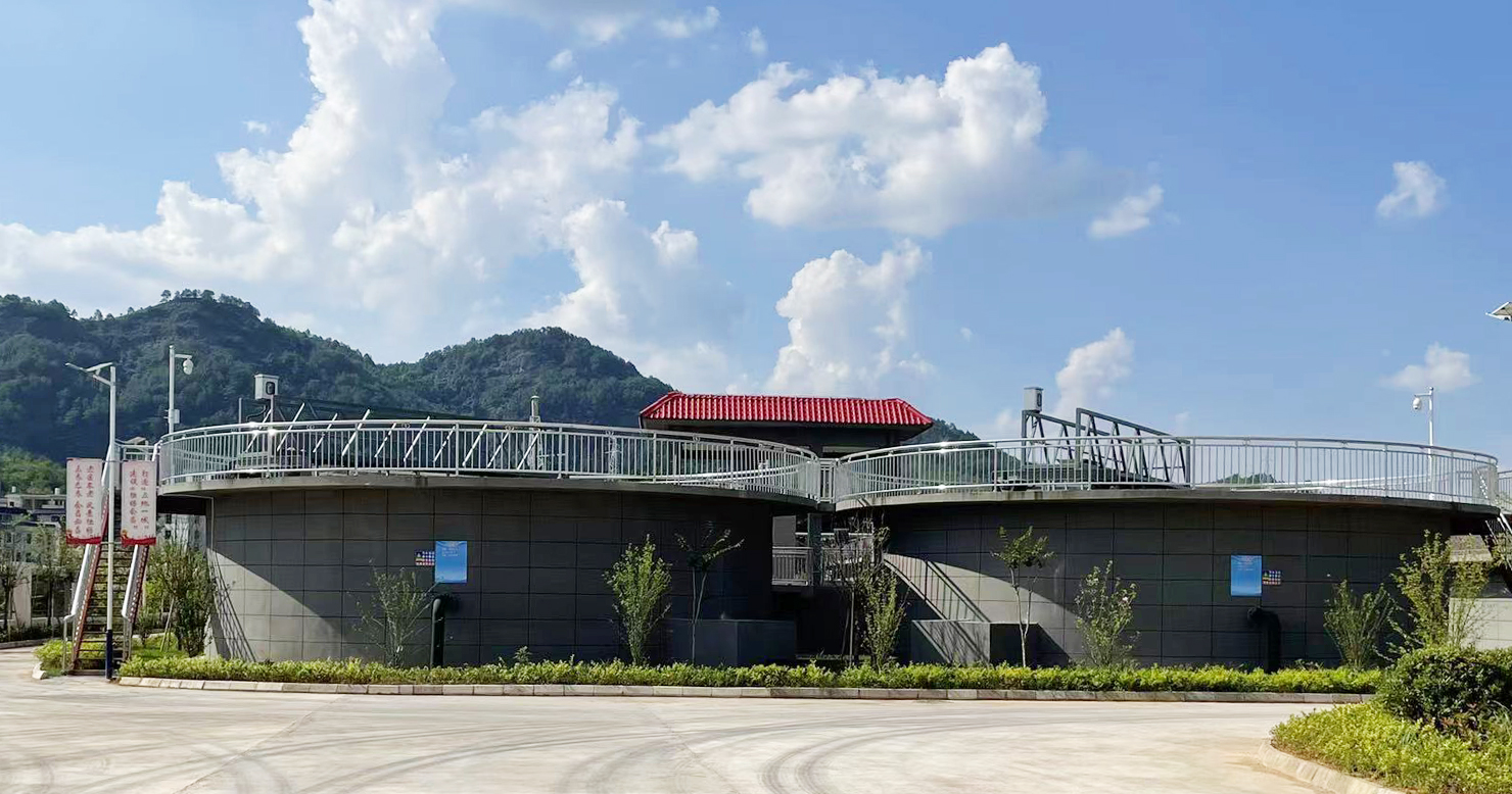 肏你个老屄台州市永信证章有限公司